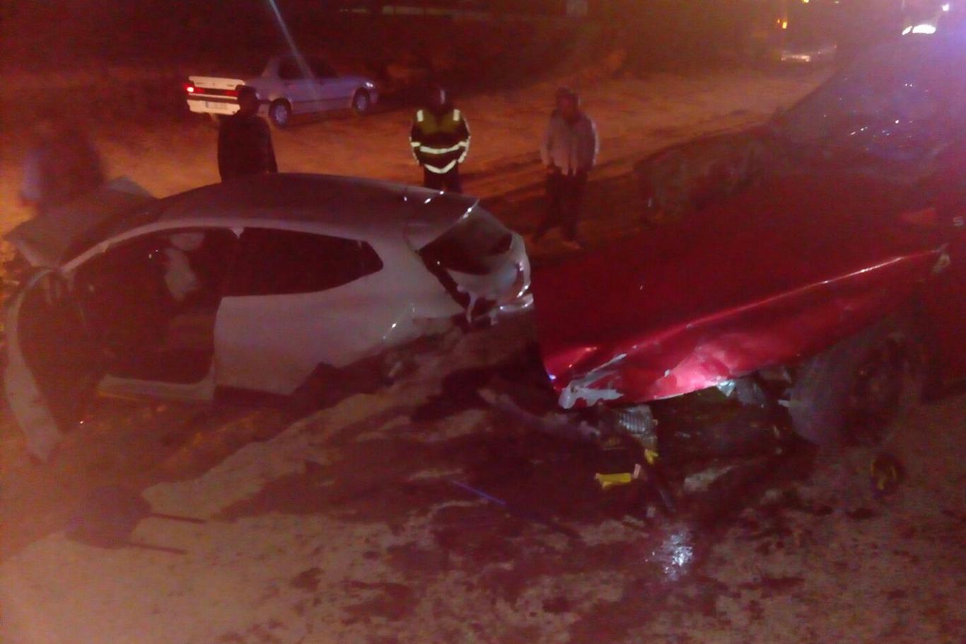Üç aracın karıştığı kazada bir kişi hayatını kaybetti
